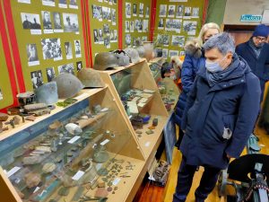 Правительство Астраханской области, совместно с руководством Икрянинского района посетили музей Боевой славы сводного поискового отряда «Сармат»